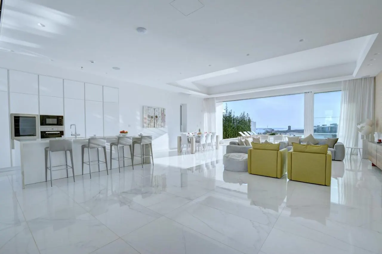 Vila Blue Waves Beachfront Protaras