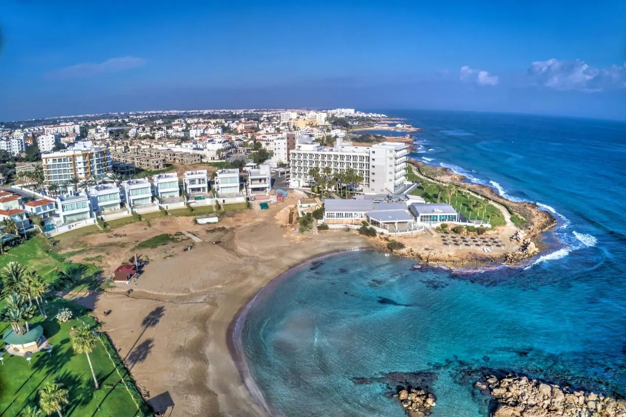Vila Blue Waves Beachfront Protaras