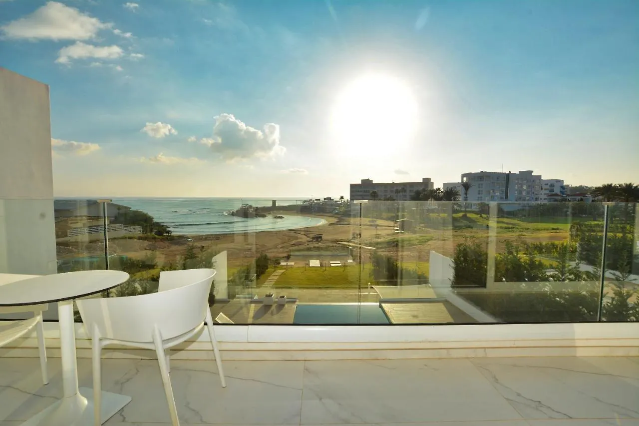 Blue Waves Beachfront Villa Protaras